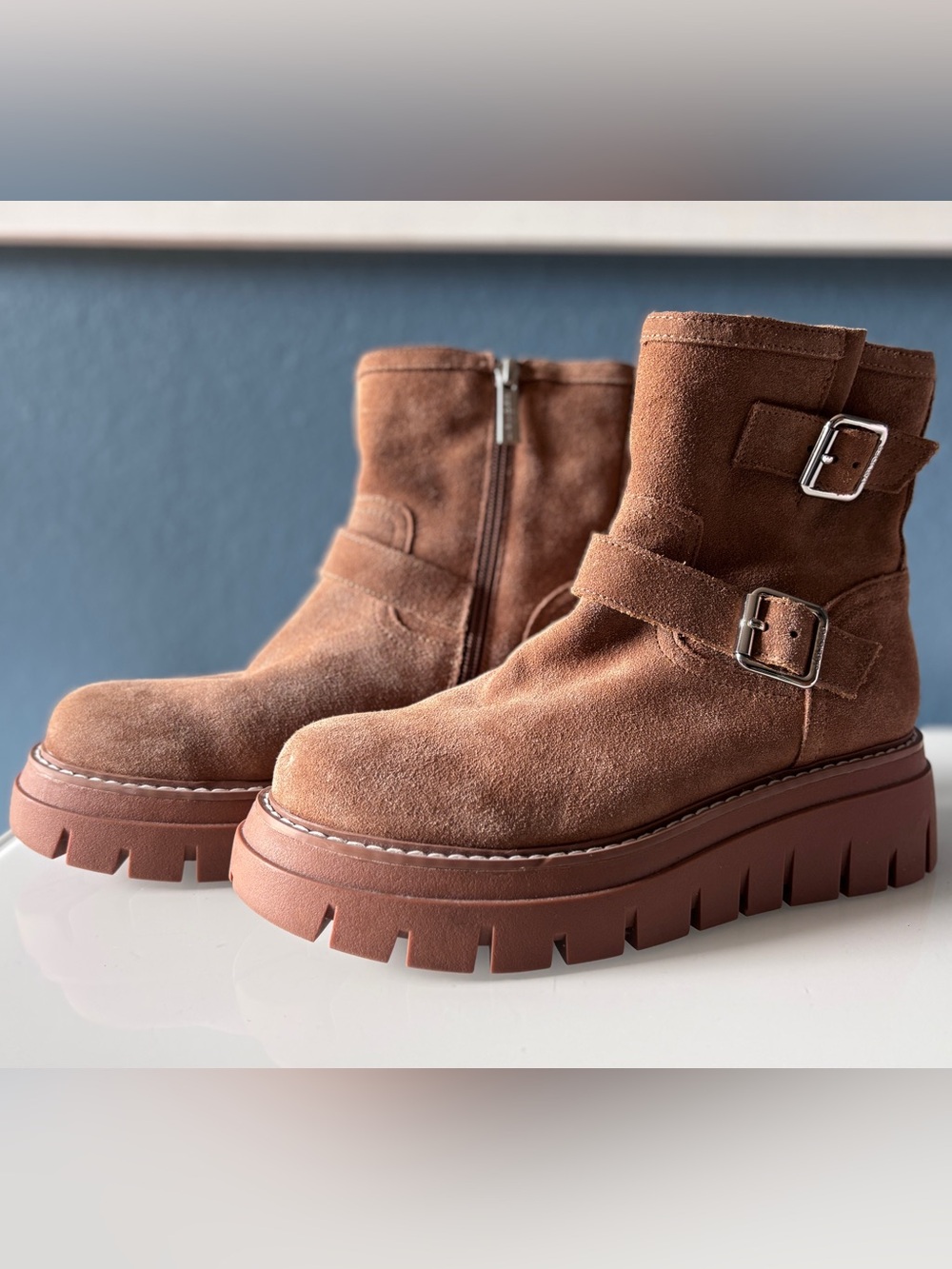 J/Slides Women’s Texas Buckled Platform Boot in Tan Suede Size 7.5